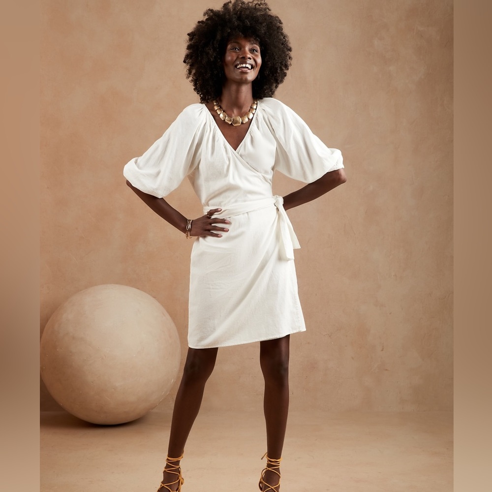 COPY - NWT Banana Republic wrap dress